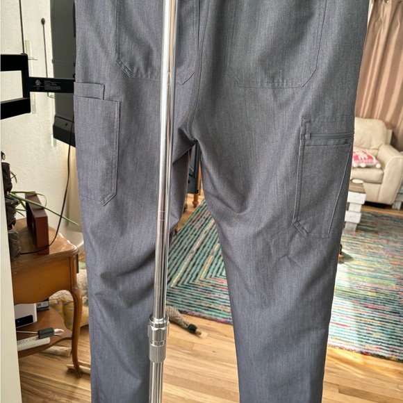 Figs medium tall scrub pant - Picture 4 of 7
